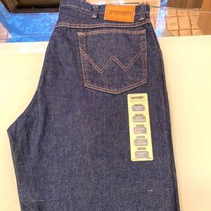 Wrangler classic fit jeans 38/30 dark blue wash new no tags